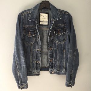 Abercrombie & Fitch denim jacket